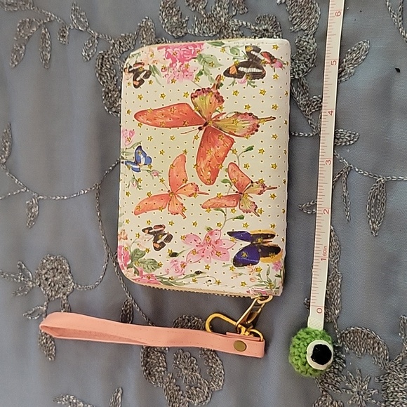 unbranded Handbags - NWOT Butterfly compact wallet